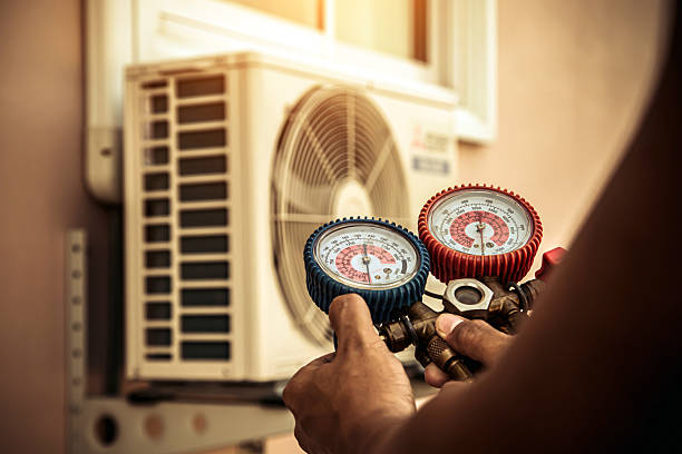 Professional Hvac technician working in White Stone, SC